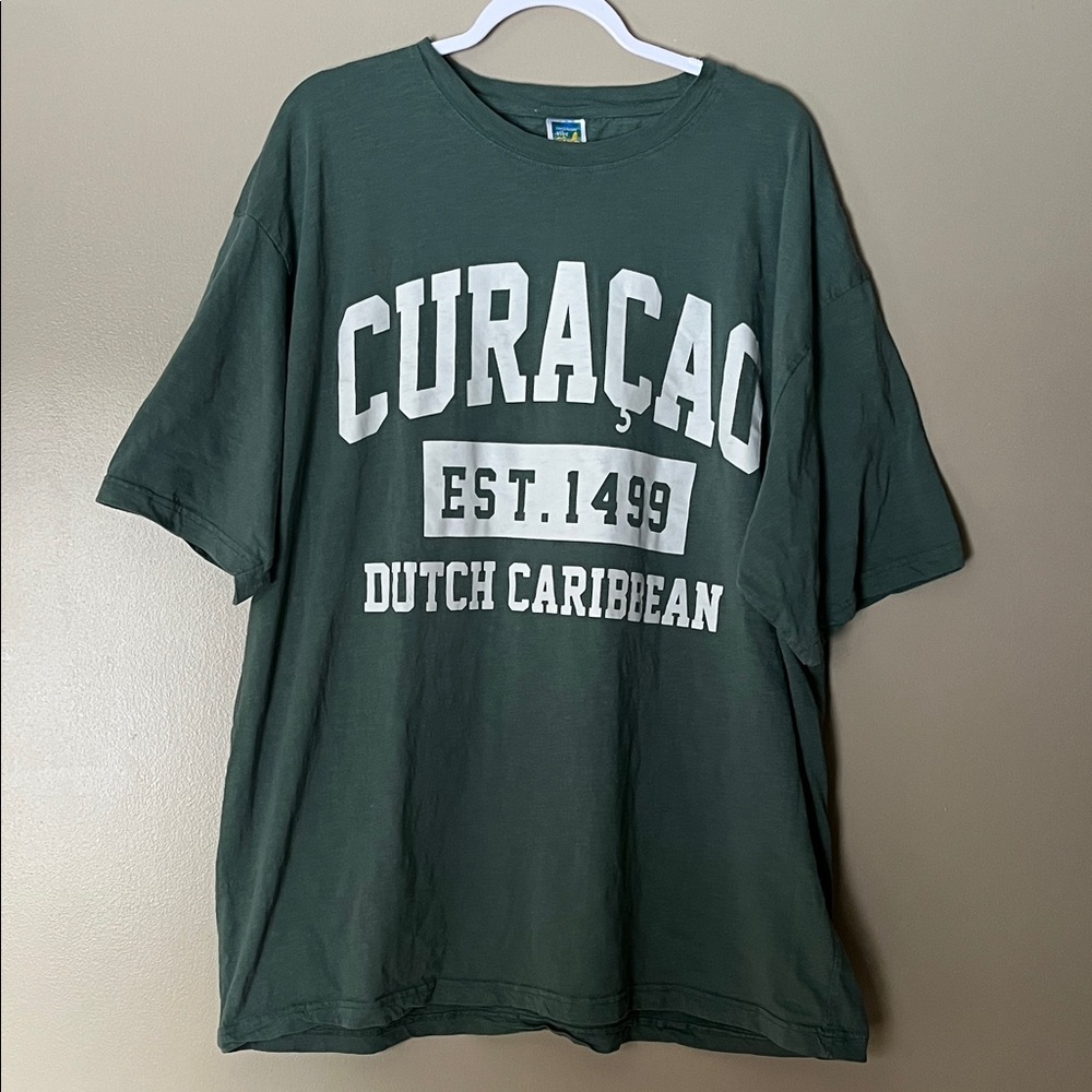 Green Graphic Tee - Short Sleeve